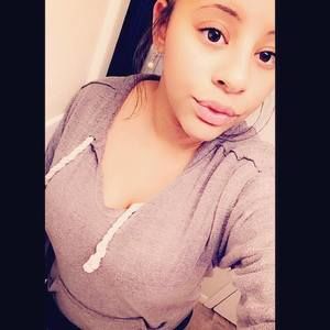 Meet your Posher, Alecia